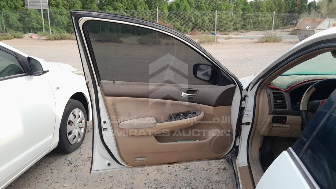 هوندا اكورد 2003 — الباب الأمامي الأيسر — صورة 11