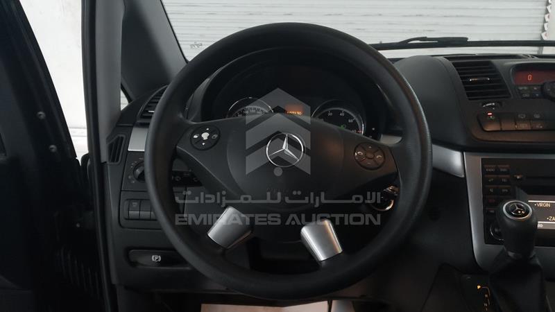 WD4WA5A68F3900228 Auction: EmiratesAuction Lot: 439175 WD4WA5A68F3900228 Mercedes Viano 2015 BLACK Photo 13
