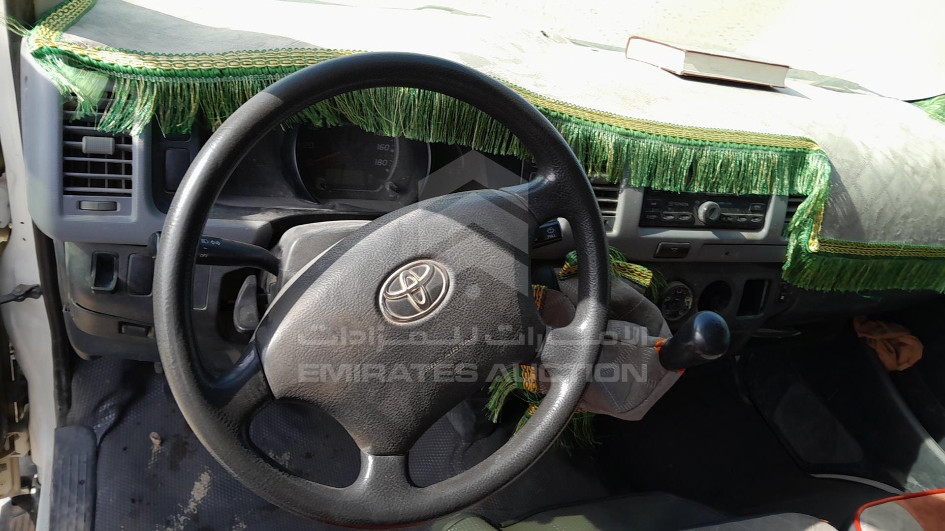 2010 TOYOTA HIACE VIN: JTGJX02P2A0029093