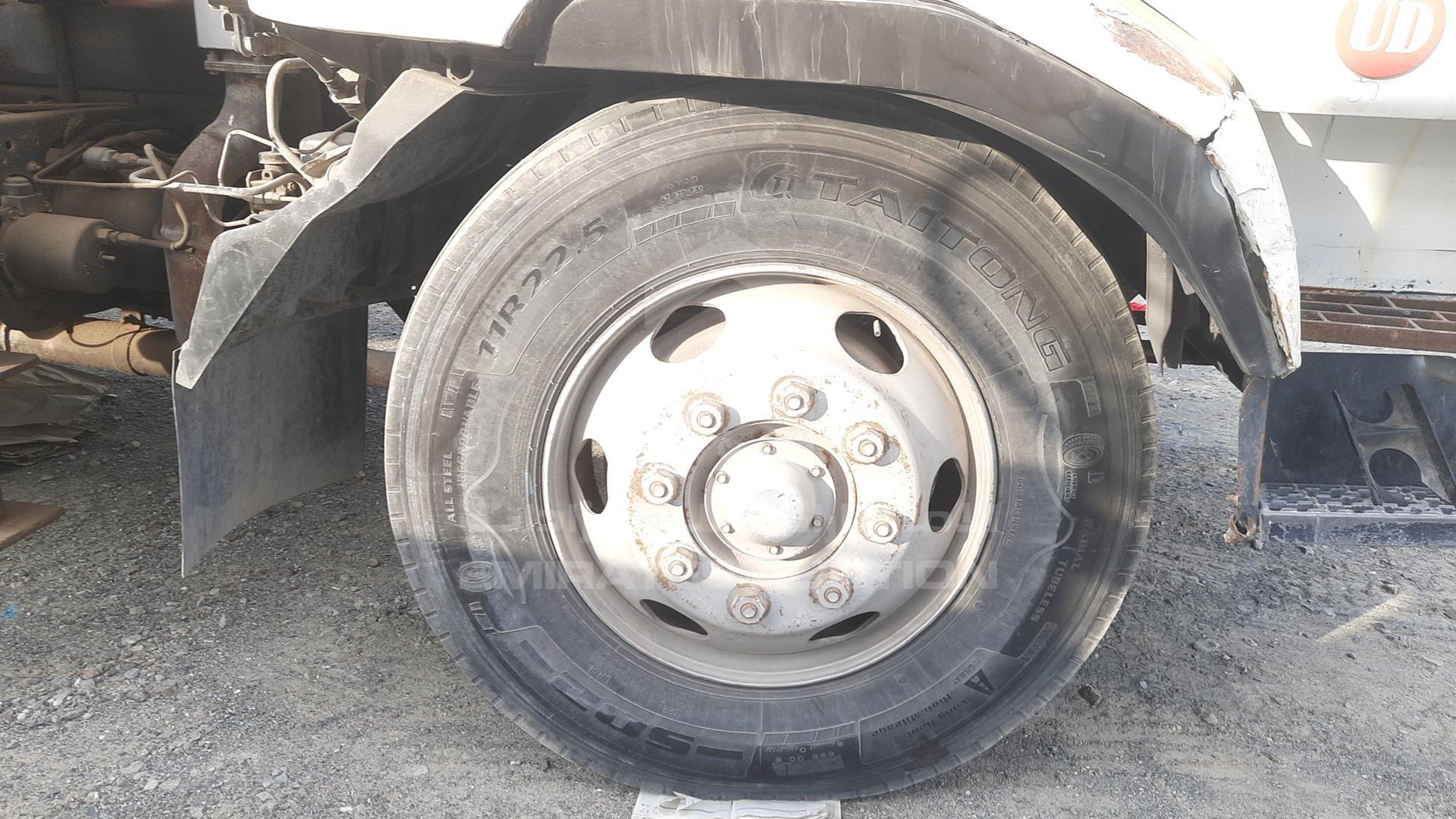 2004 NISSAN DIESEL PK 210 VIN: JNCPBF0H44AL01883