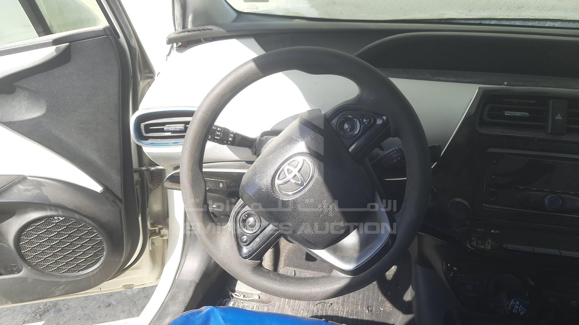 2019 TOYOTA PRIUS VIN: JTDKB3FUXK3085221