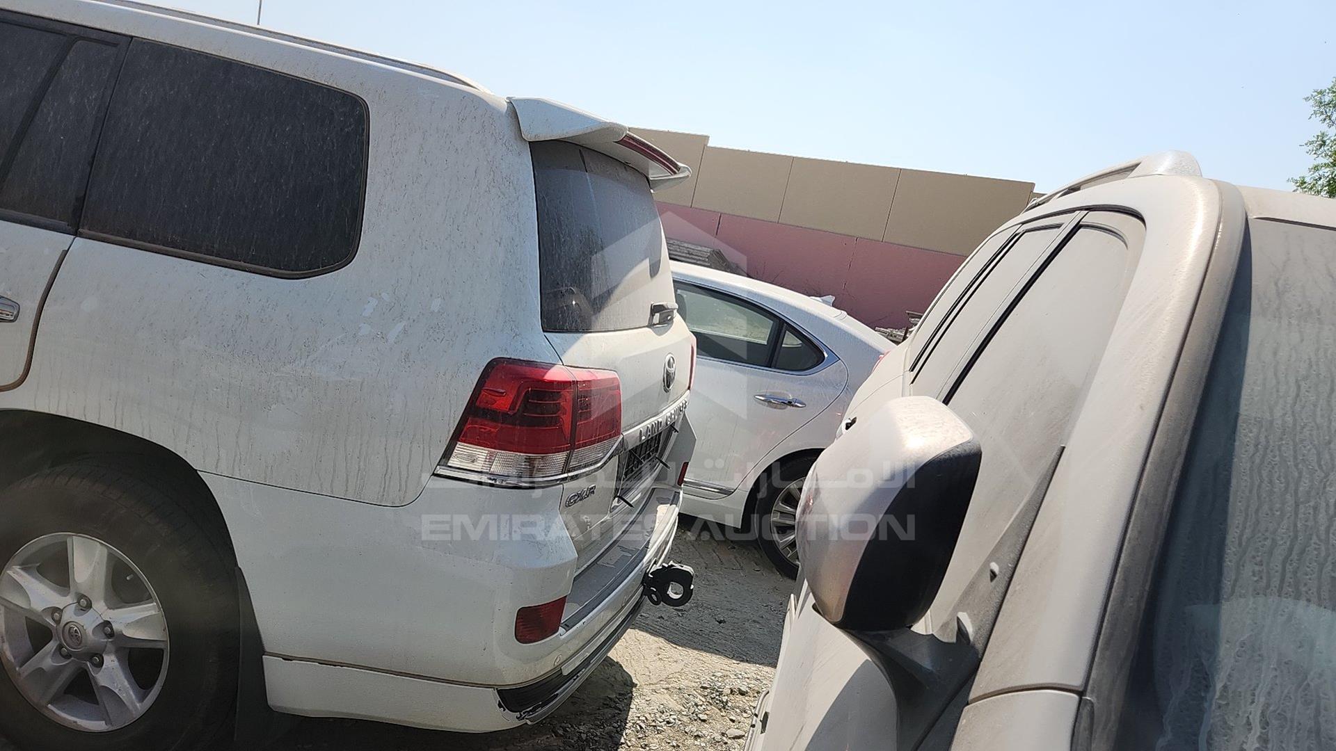 2014 TOYOTA LAND CRUISER VIN: JTMHU09J7E5081933