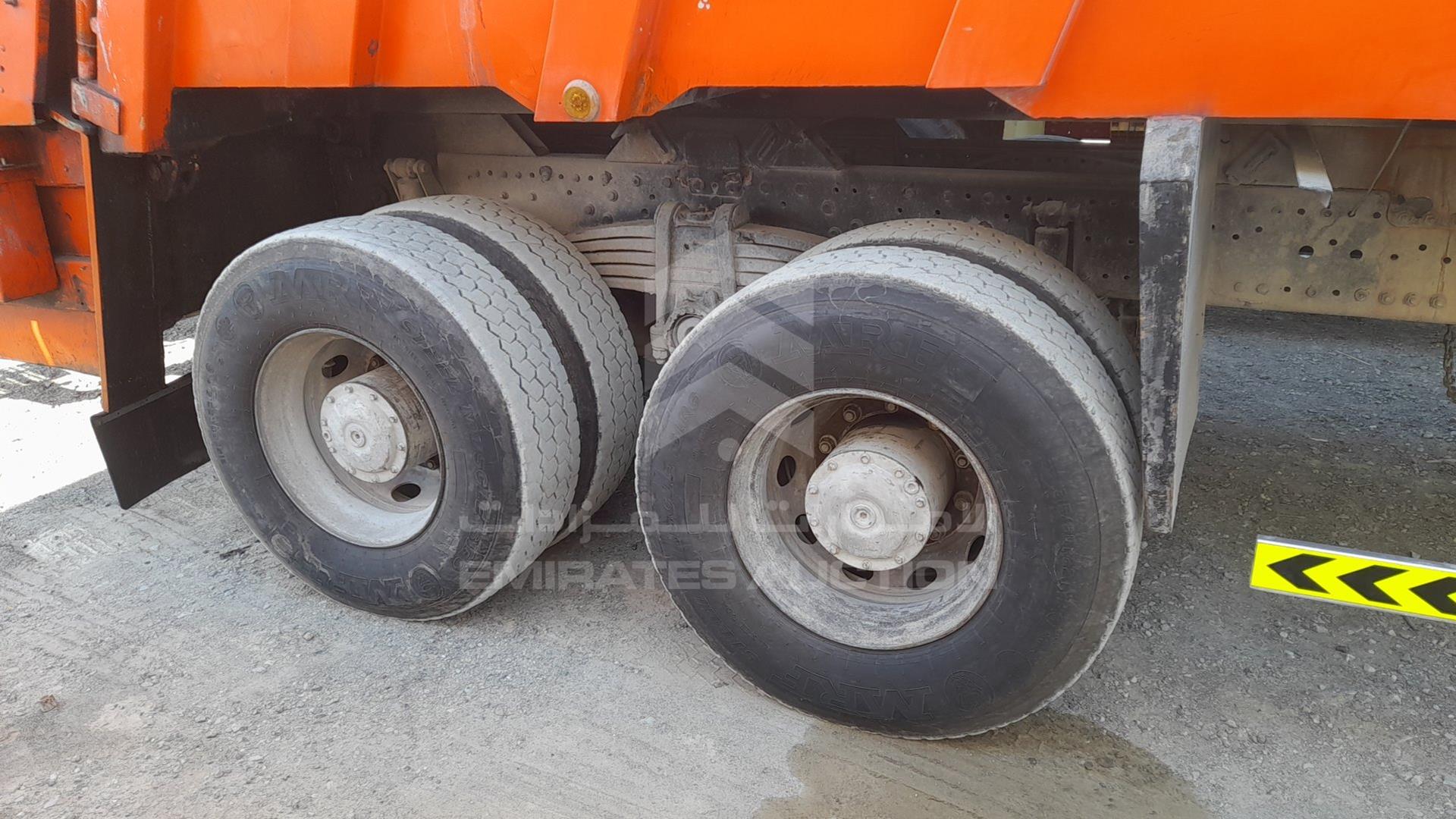 2008 MERCEDES ACTROS VIN: WDAKHCAA18L280325