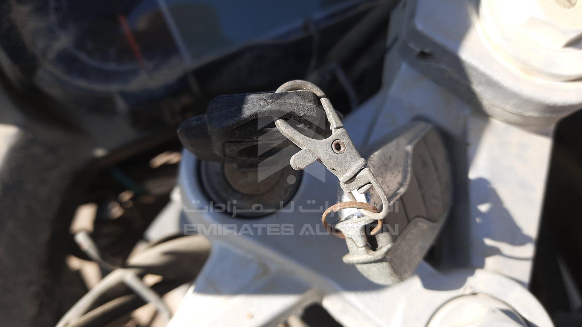 0 MOTORBIKE --- VIN: HY2PEANDXPB000392