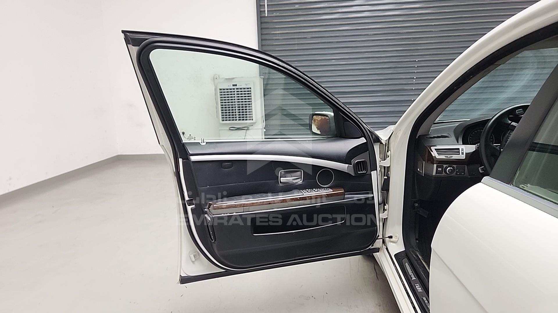 2007 BMW 750 VIN: WBAHL81020DH76291