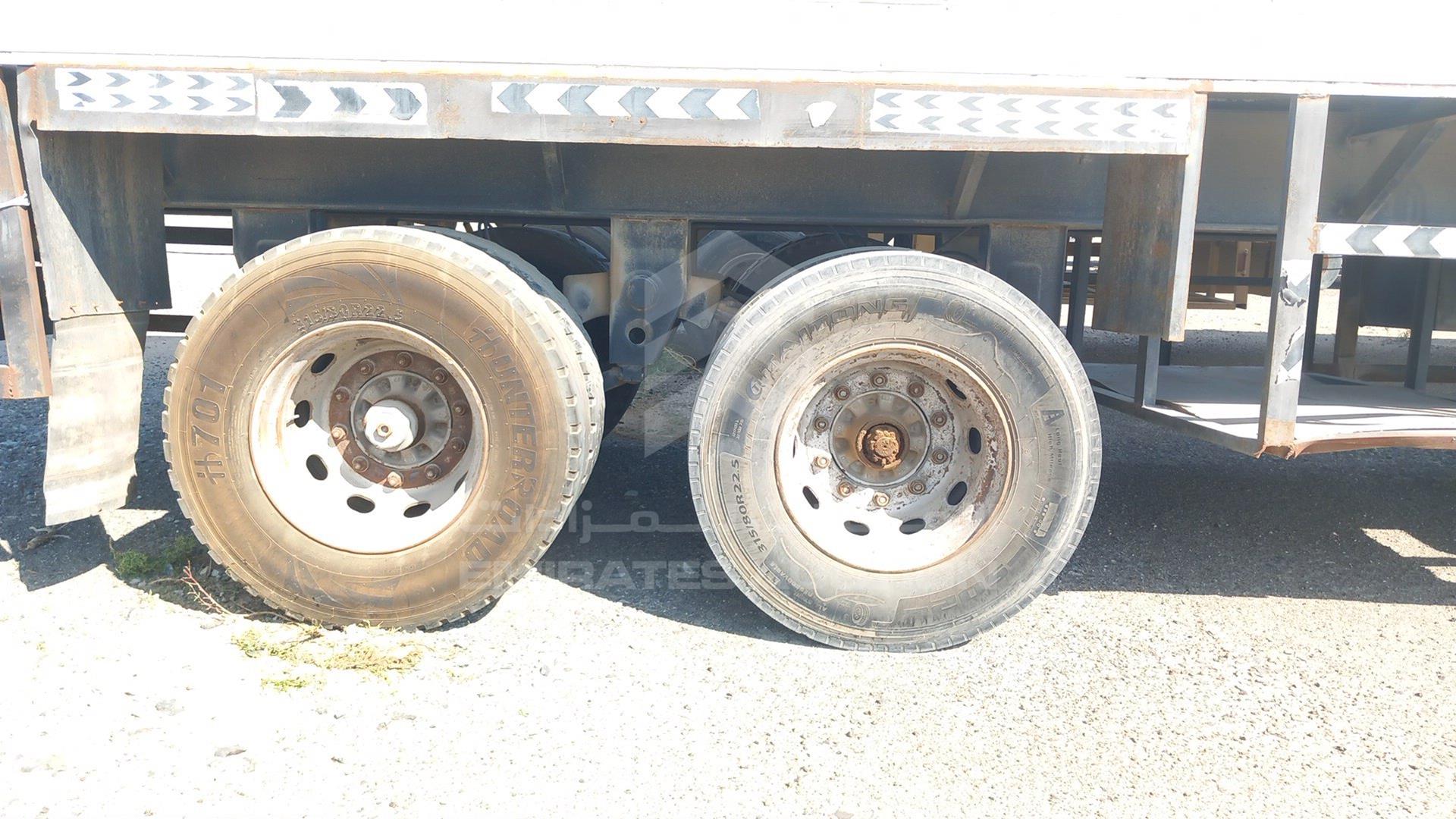 0 TRAILER FRIDGEBOX VIN: D057130DXBTRAILER