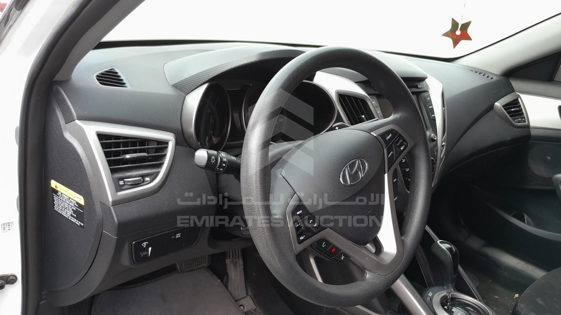 2016 HYUNDAI VELOSTER VIN: KMHTC6AD1GU271110
