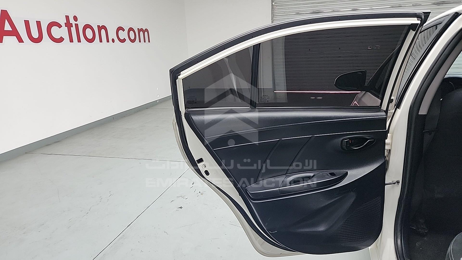 2014 TOYOTA YARIS VIN: MR2BT9F3XE1074588