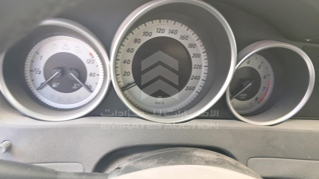 مرسيدس C200 2012 — مؤشر السرعة — صورة 14