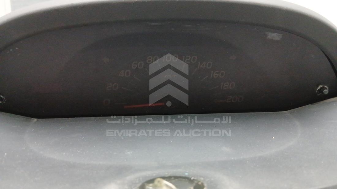 تويوتا ياريس 2008 — مؤشر السرعة — صورة 14