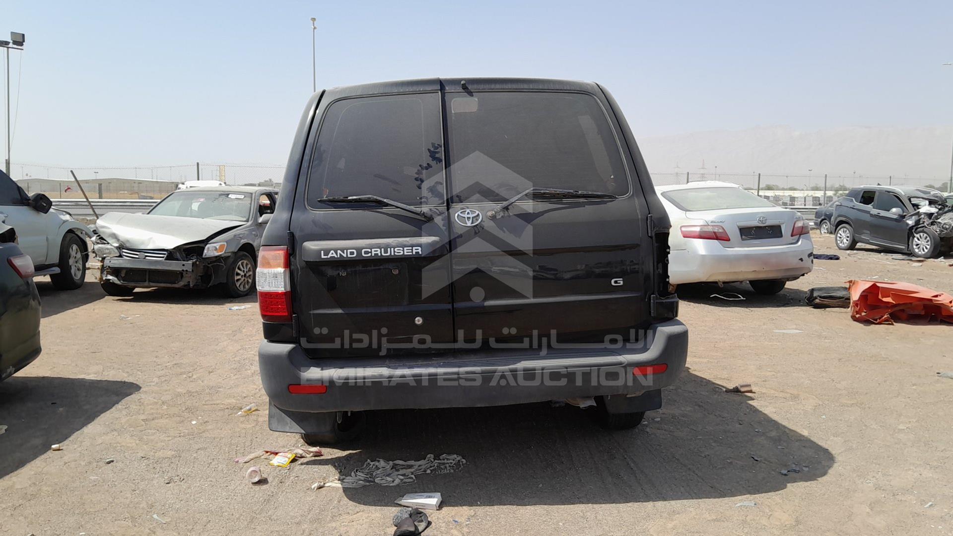 2000 TOYOTA LAND CRUISER VIN: JTCHJ01J7Y0031043