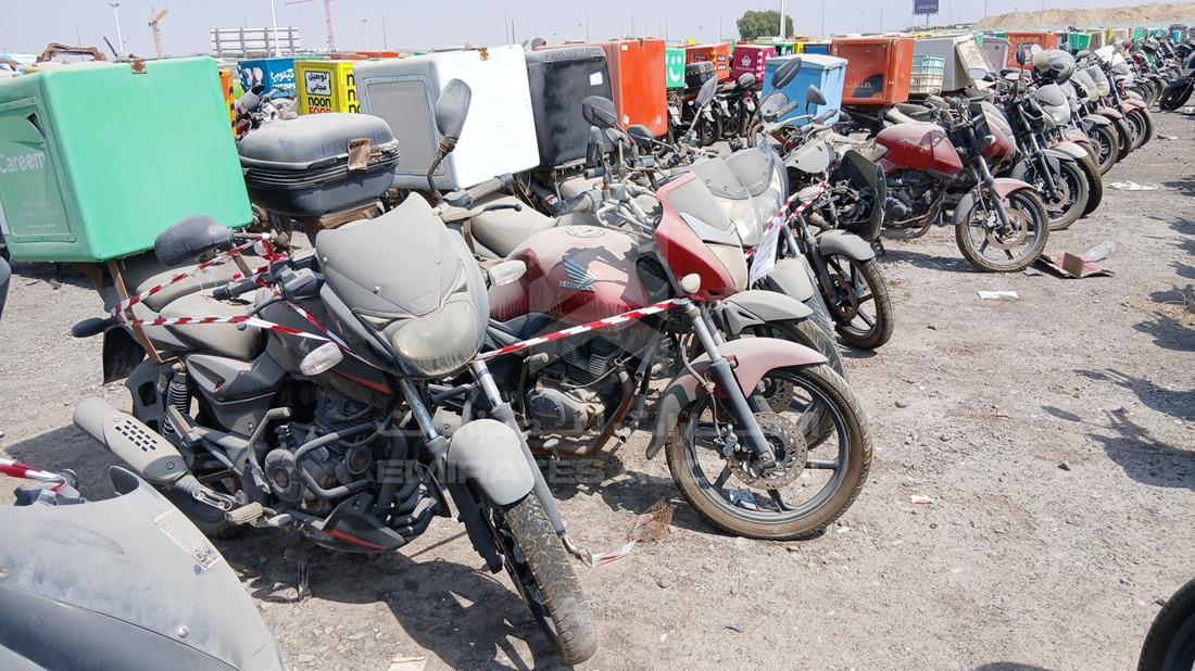 5 Motorbikes — Front Right Angle — Photo 11