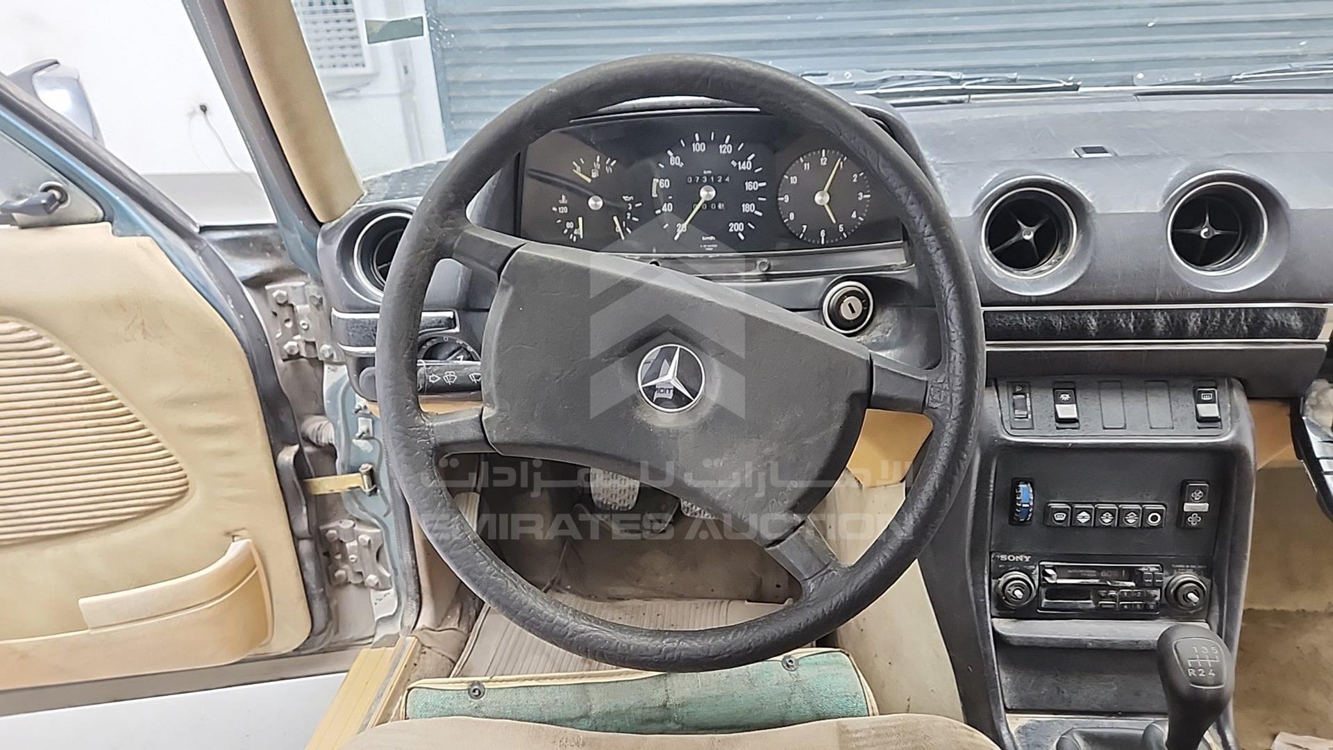 1981 MERCEDES 250 VIN: WDB12302810105896