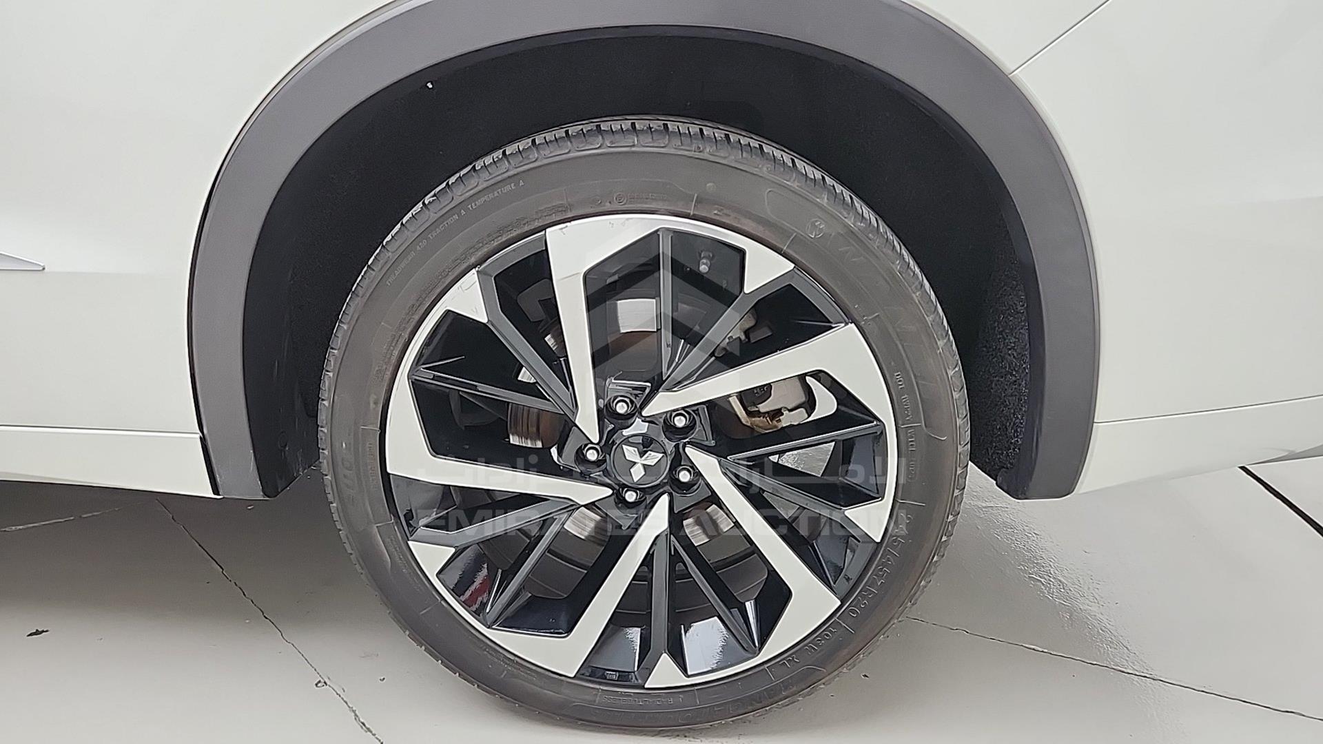2023 MITSUBISHI OUTLANDER VIN: JE4M4Y181PZ707676