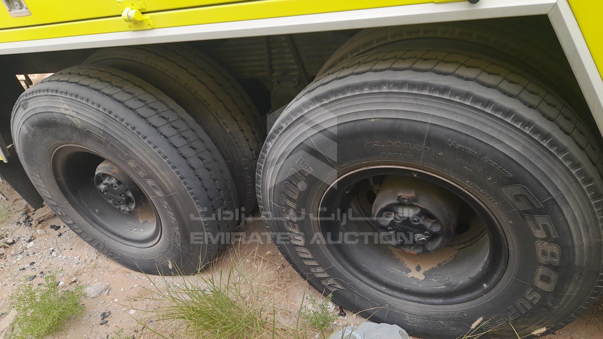 0 VOLVO FL 10 VIN: YV2F4C1G5WA281992