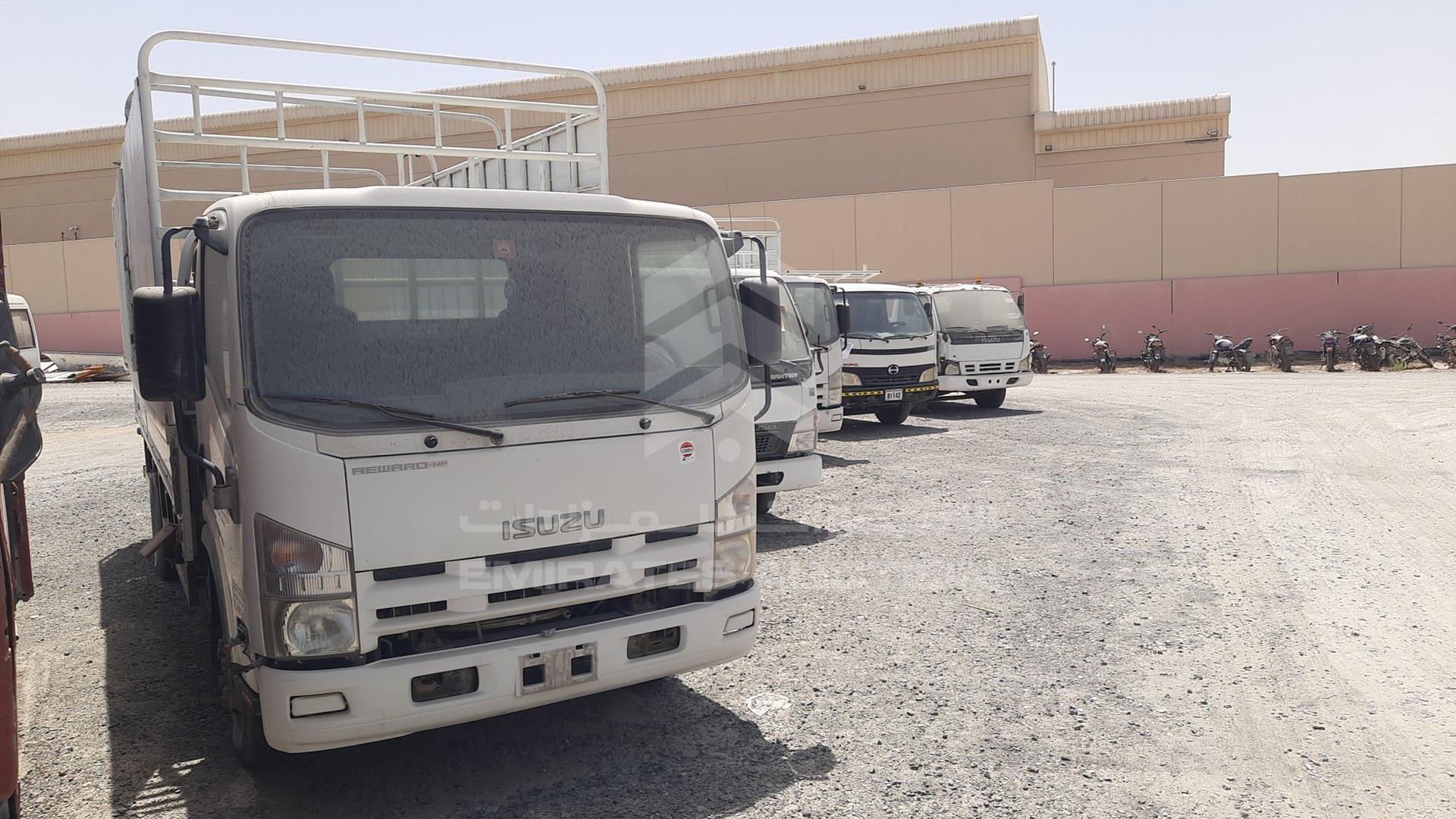 2014 ISUZU REWARD NP VIN: JAAKP34H2E7P03112