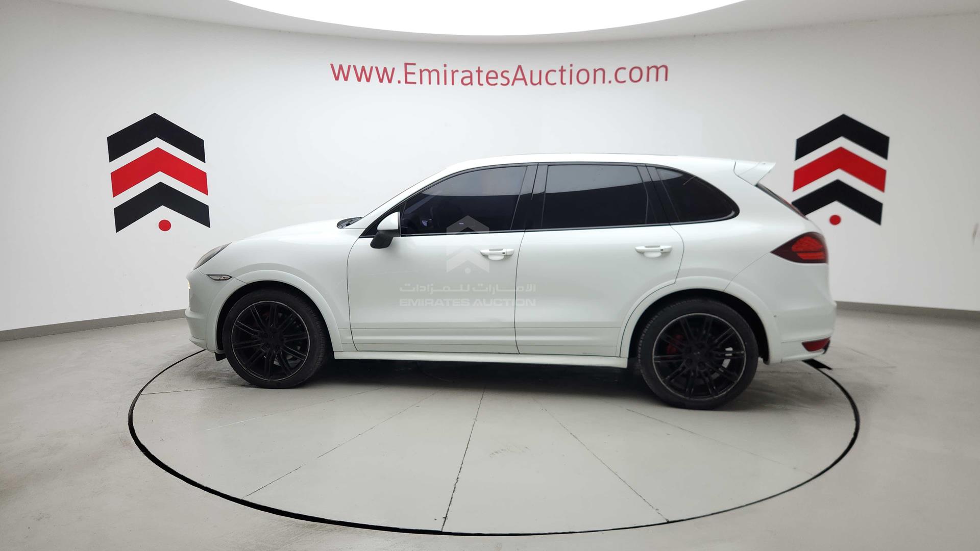 2013 PORSCHE CAYENNE GTS VIN: WP1ZZZ92ZDLA45314