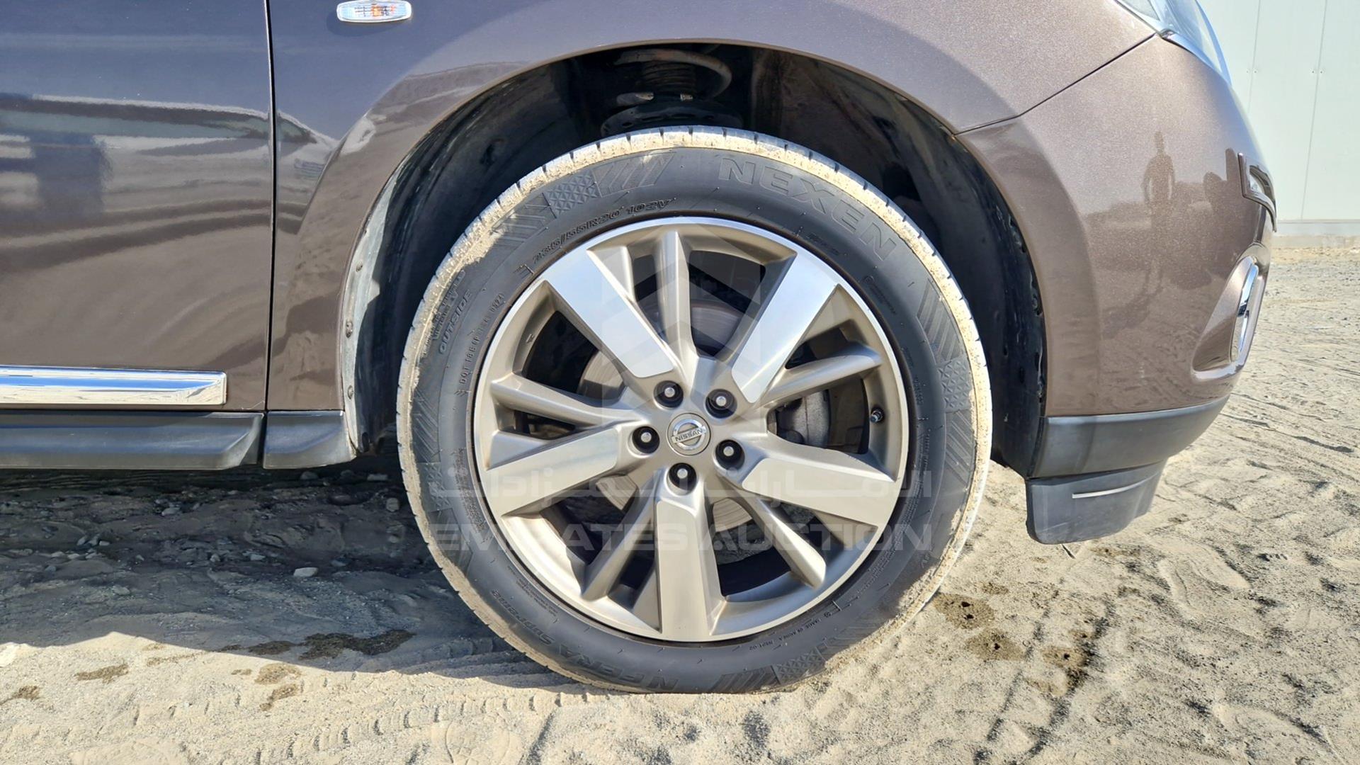 2015 NISSAN PATHFINDER VIN: 5N1AR2M58FC649561