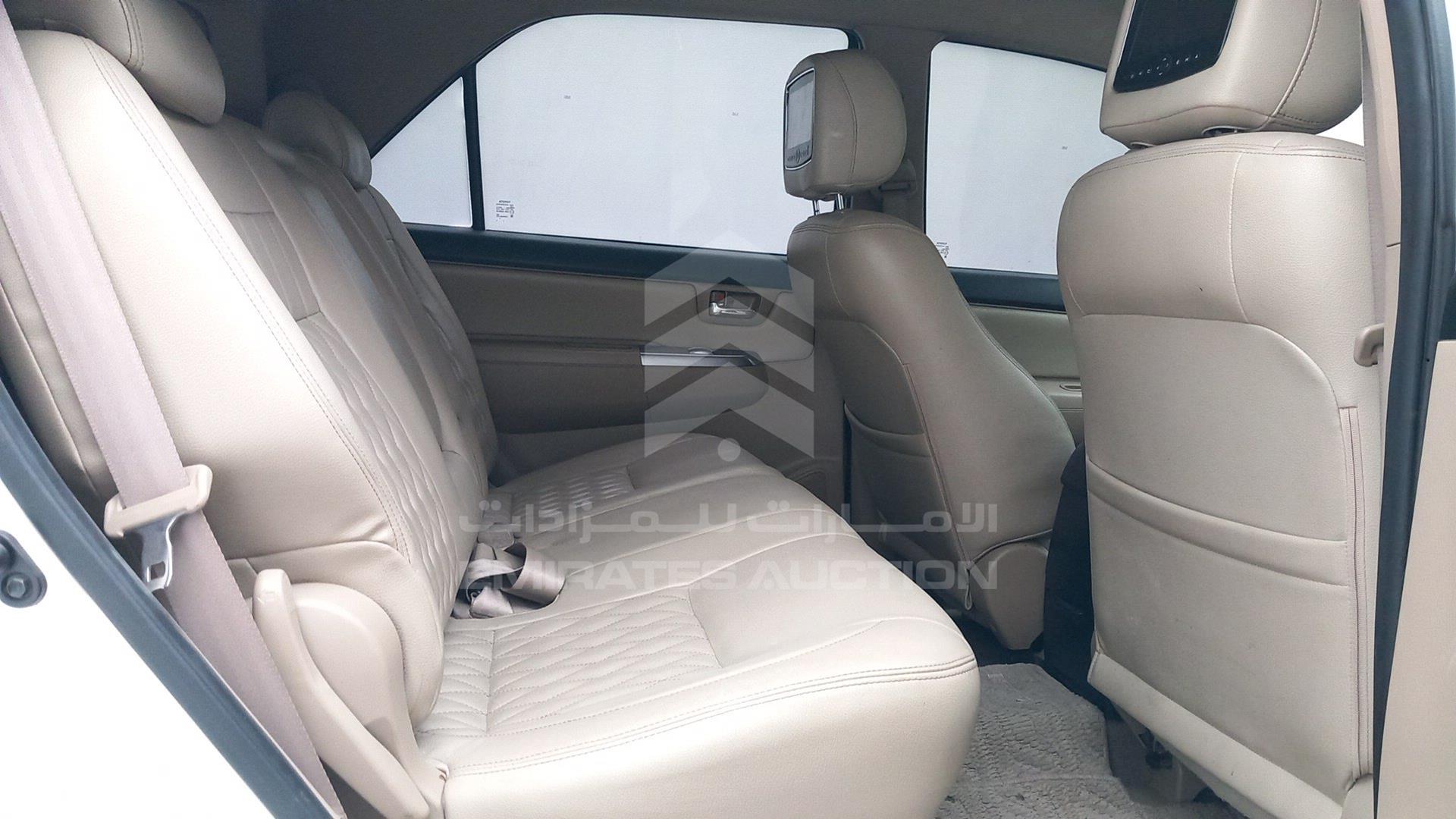 2015 TOYOTA FORTUNER VIN: MHFYX59G7F8068399