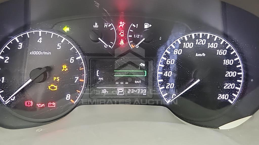 MNTAC2C96E6000423 - 2014 NISSAN TIIDA - #528053