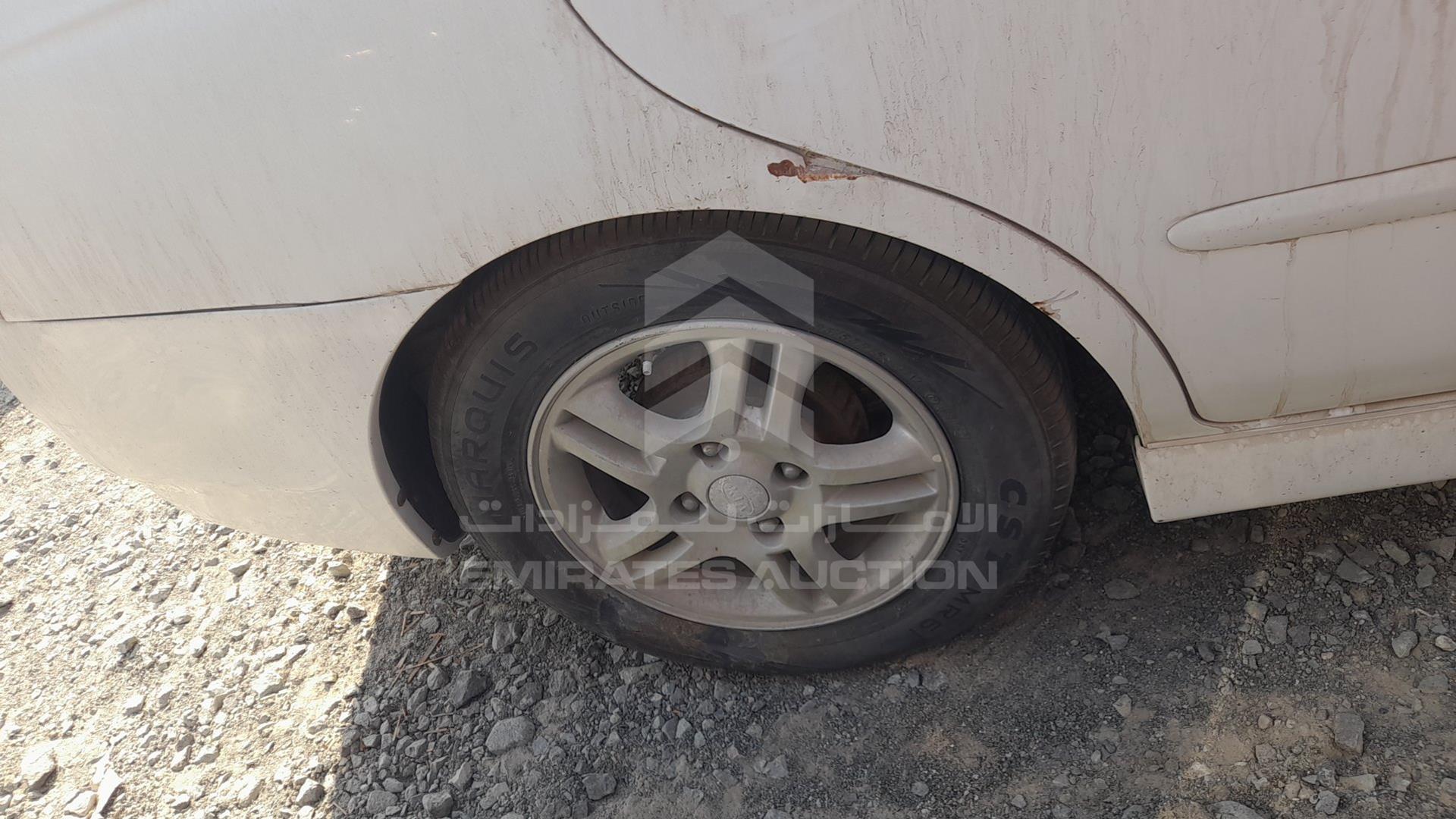 2006 KIA CERATO VIN: KNAFE222565244774