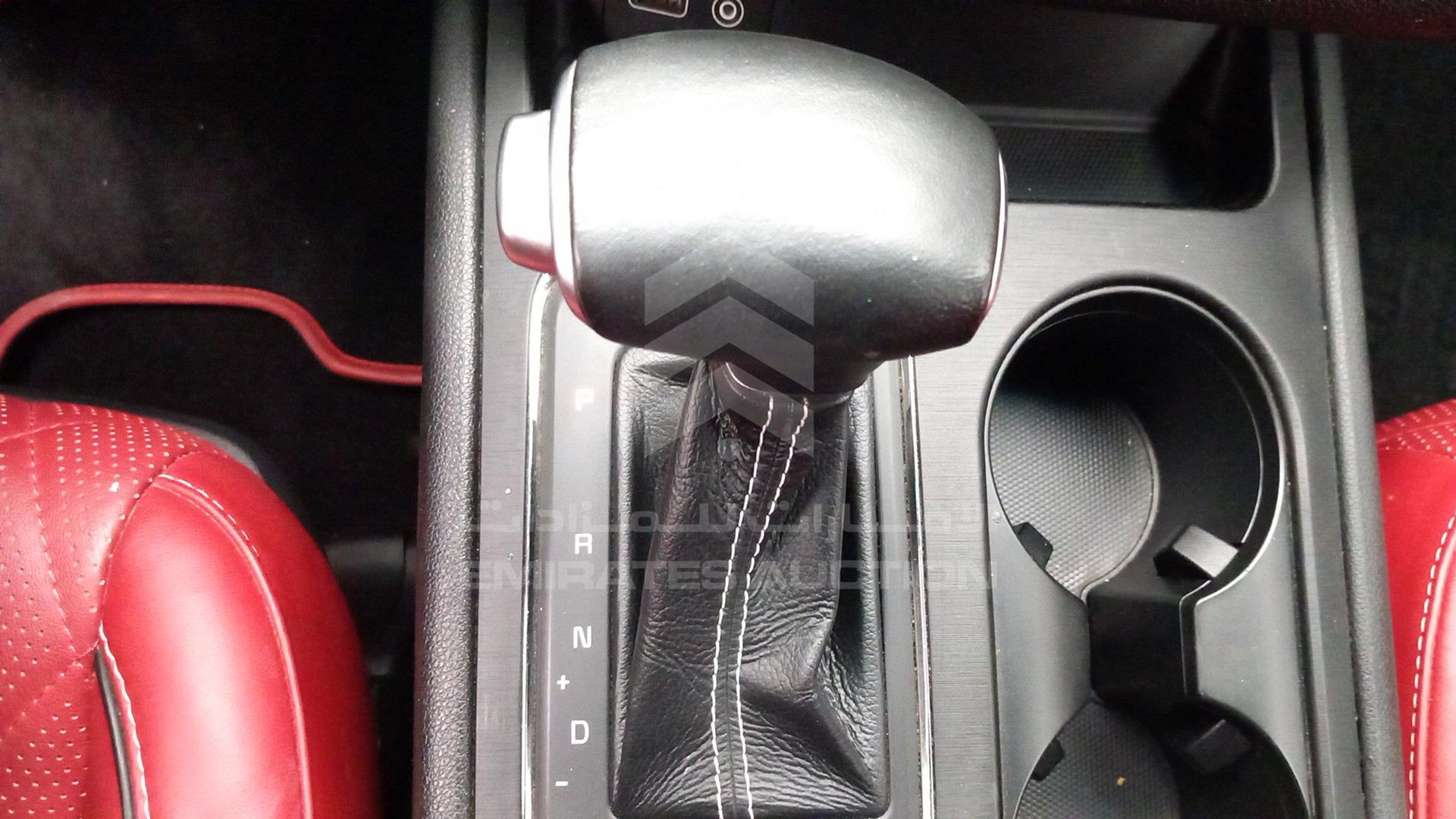 2017 KIA SEDONA VIN: KNDMB5C19H6248740
