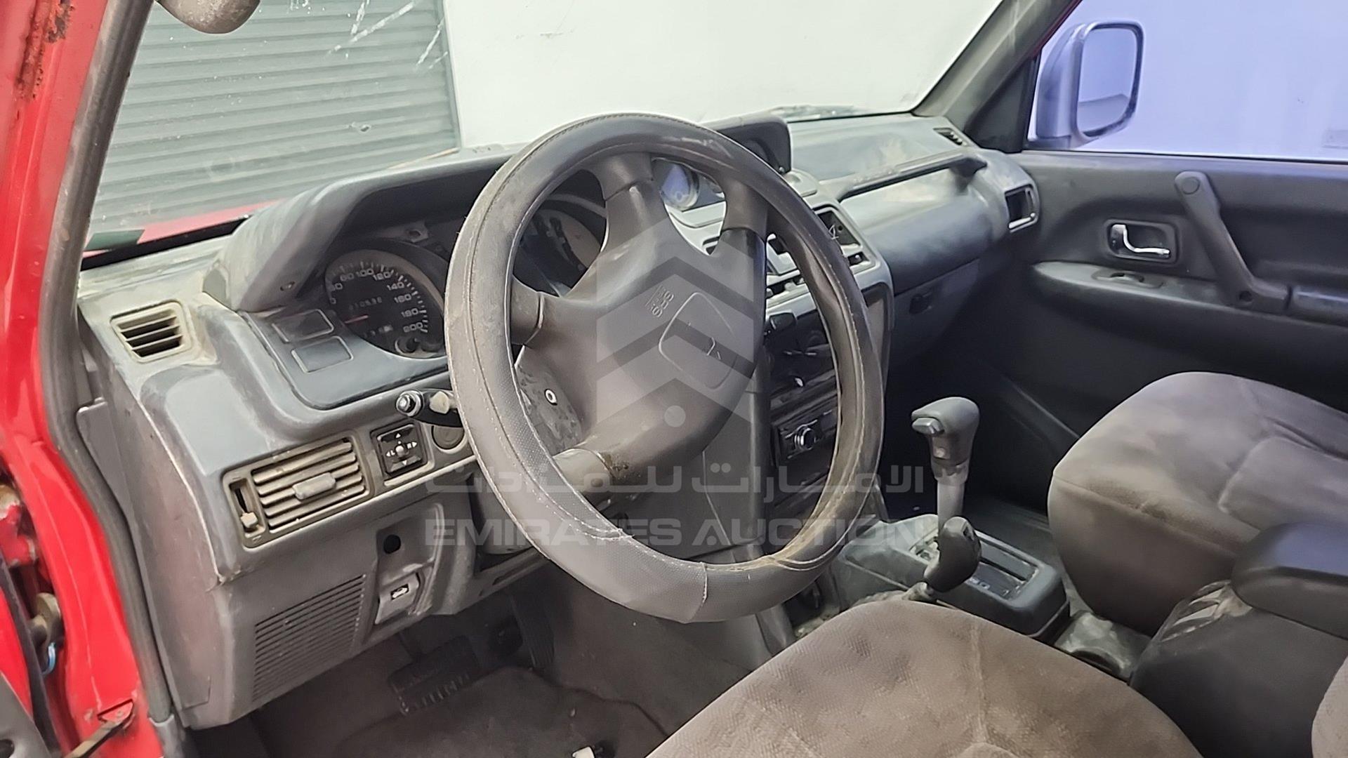 2000 MITSUBISHI PAJERO VIN: JMY0RV310YJ704581