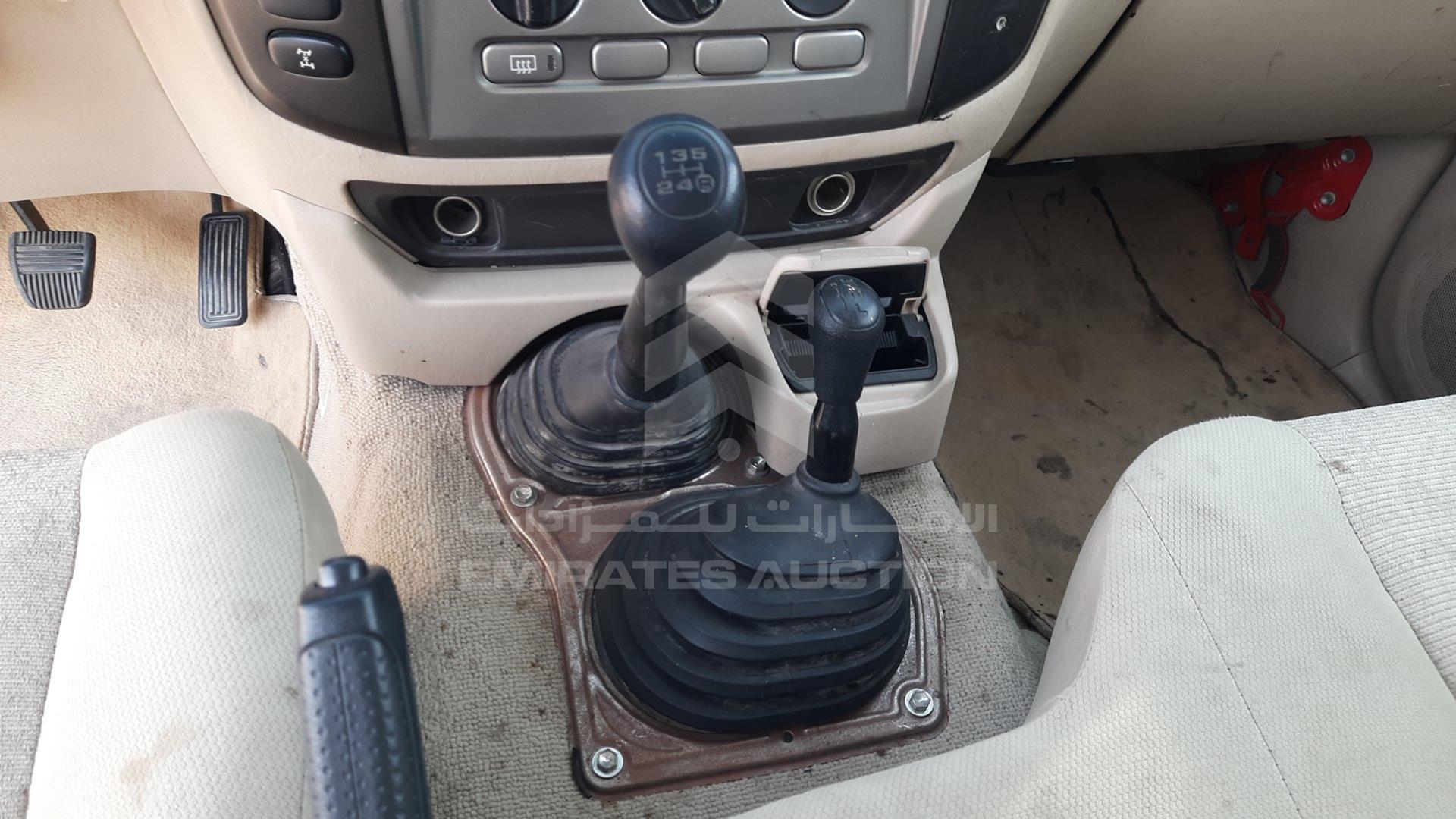 2007 TOYOTA LAND CRUISER VIN: JTGHJ09J477006870