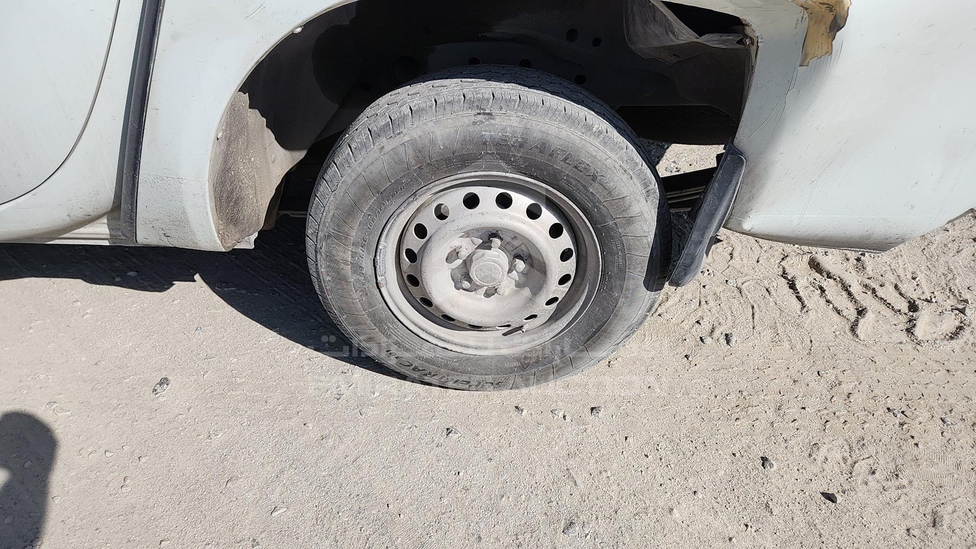 2014 MITSUBISHI L 200 VIN: MMBJNKA50ED004893