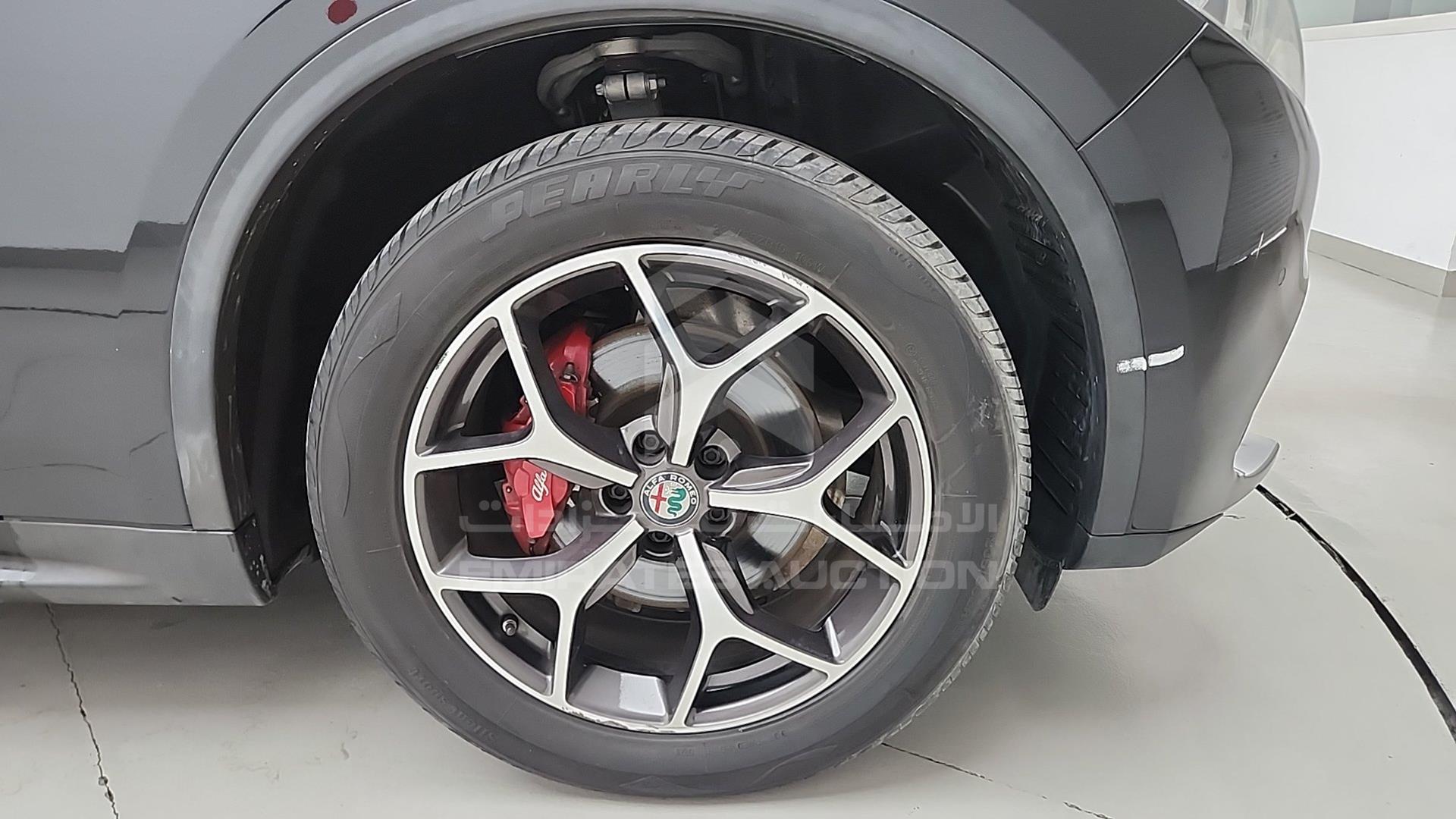 2019 ALFA ROMEO STELVIO VIN: ZASPAHBN4K7C52693