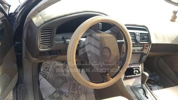 Lexus LS400 1996 JT8BH22F2T0050495 Image 9