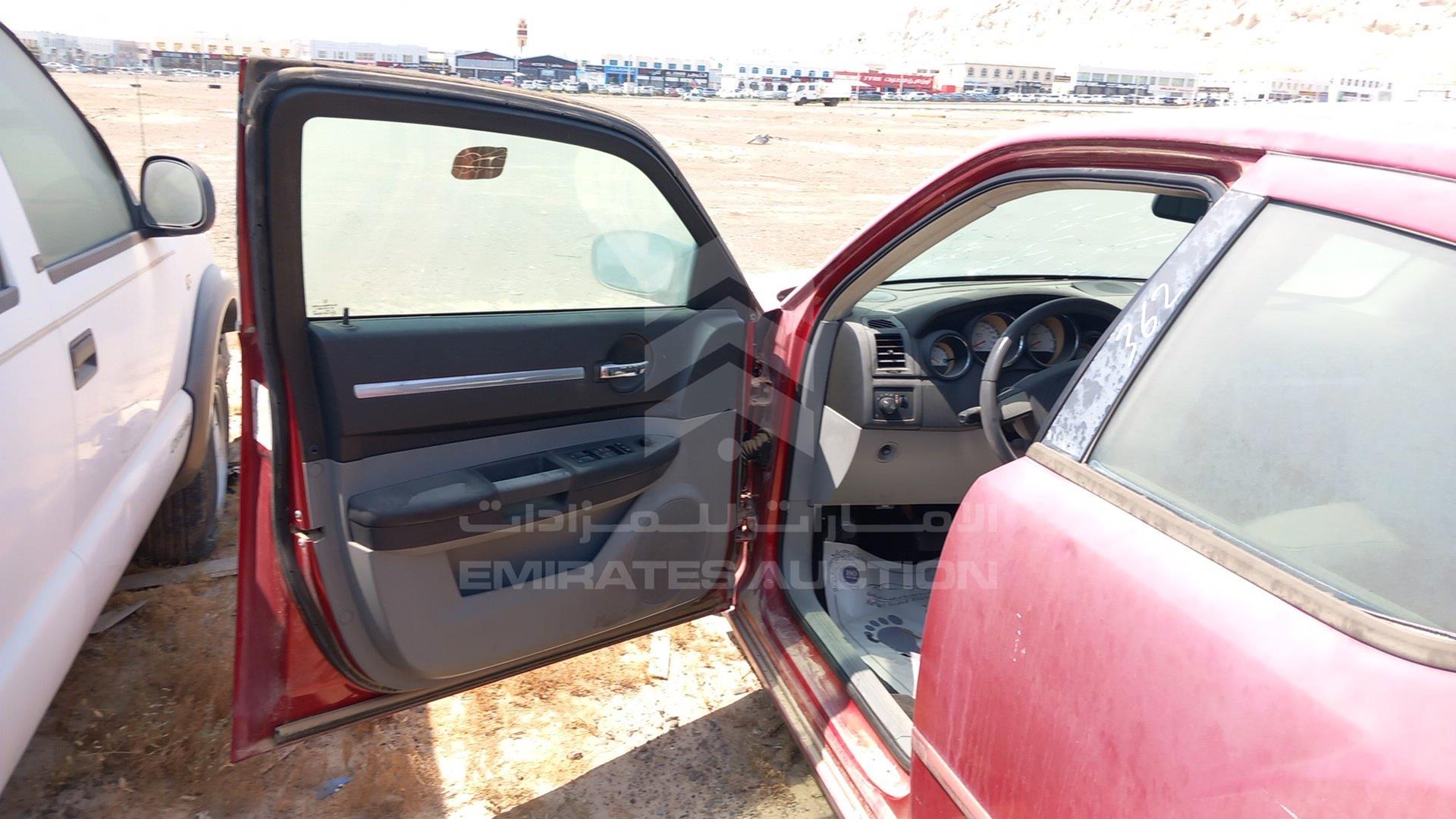 2008 DODGE CHARGER VIN: 2B3KA33G78H169053