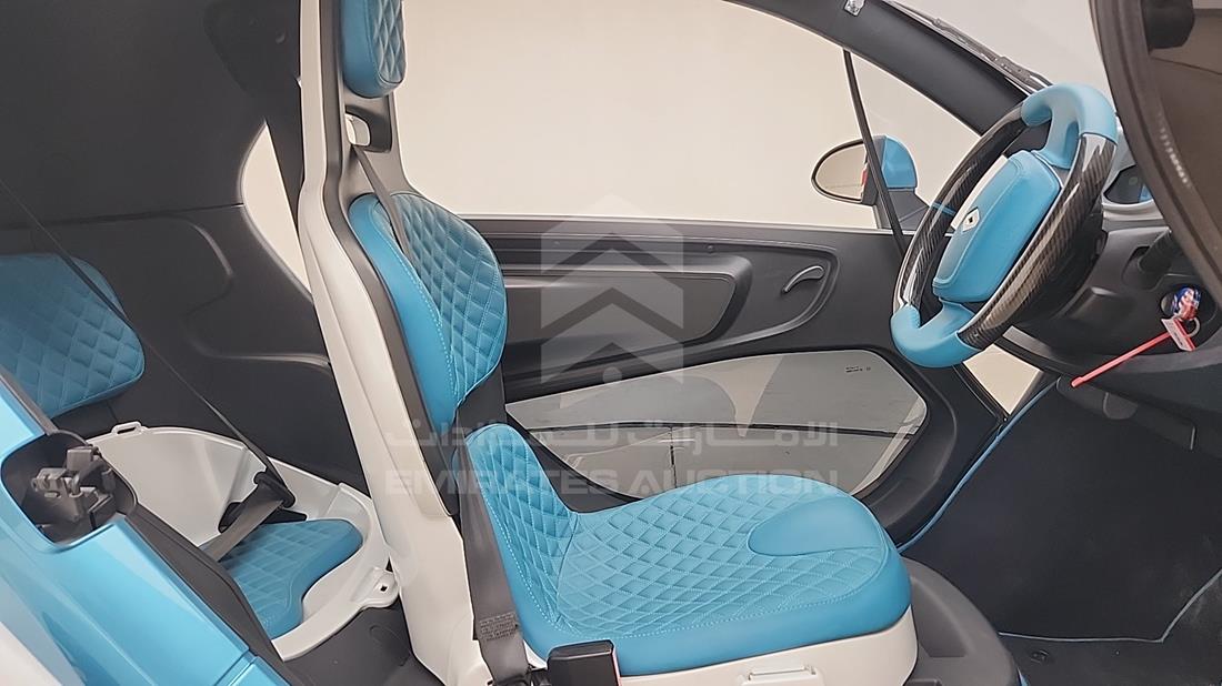 2018 Renault Twizy — Front Right Passenger Seat View — Photo 20