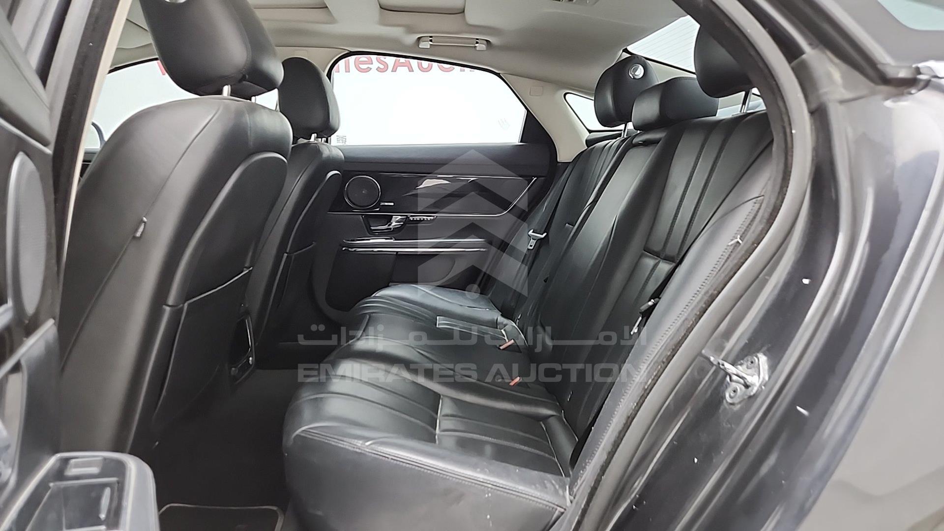 2013 JAGUAR X J VIN: SAJWJ1CD6D8V47889