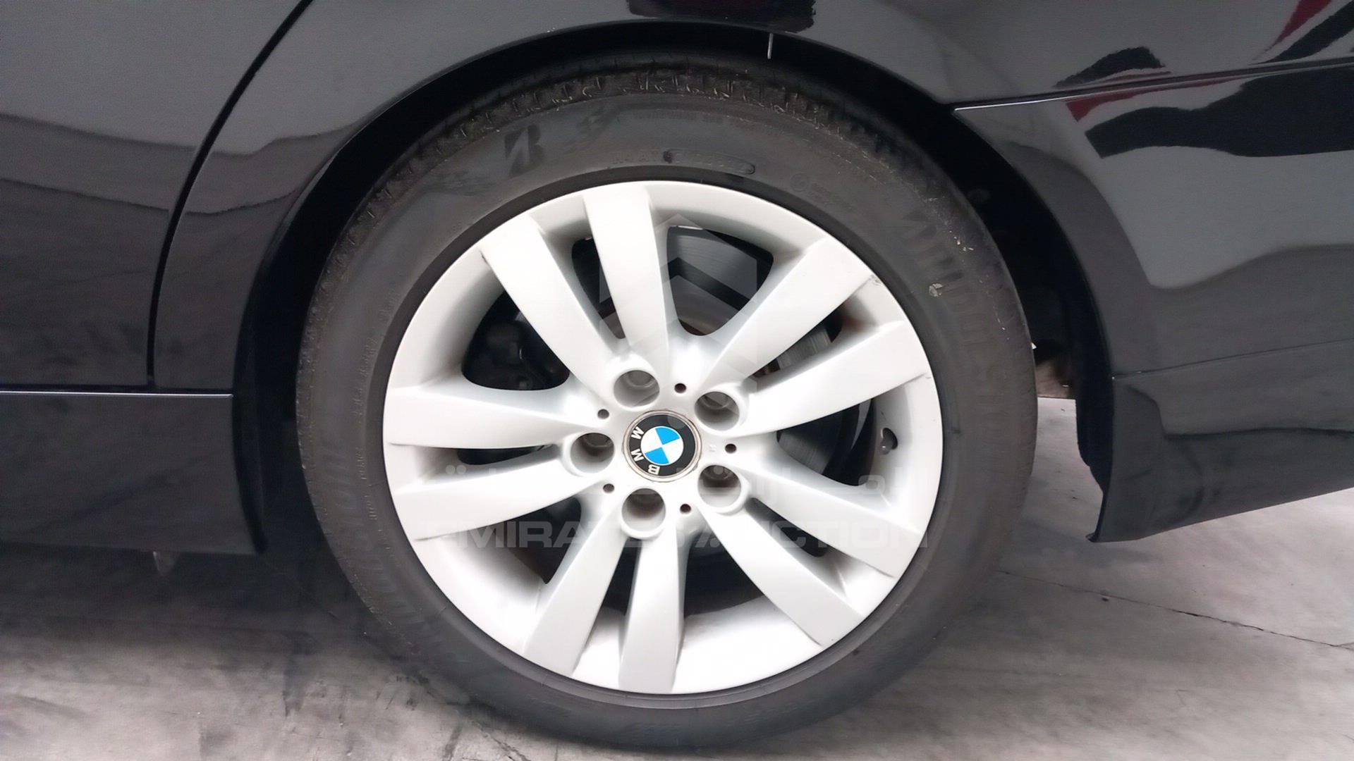 2008 BMW 330I VIN: WBAVH51068A062936