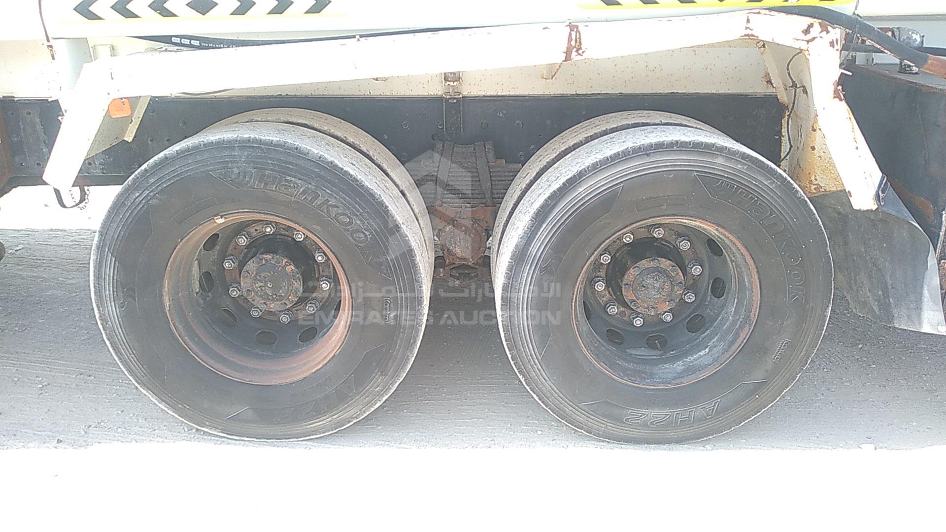 2011 HYUNDAI --- VIN: KMFDA18C7CC060478
