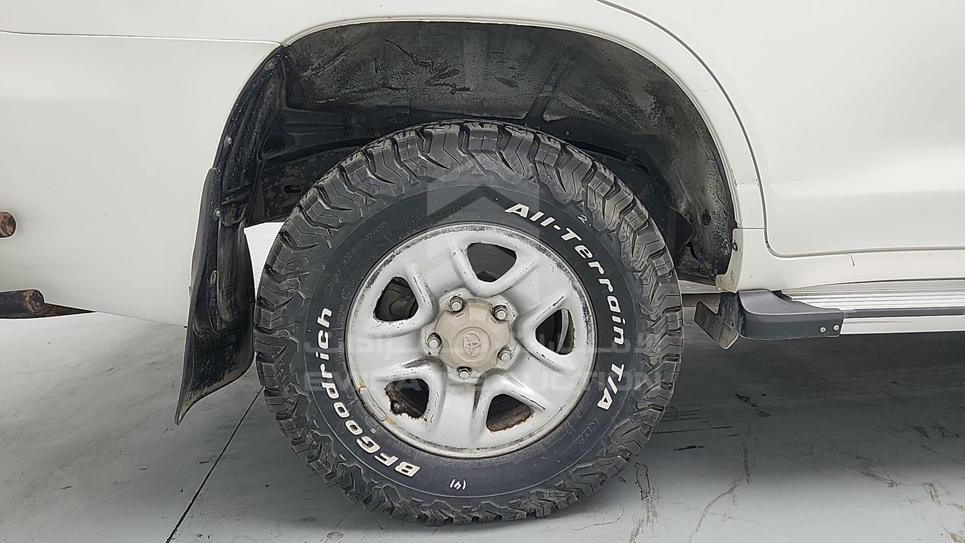 2014 TOYOTA LC 200 VIN: JTMHV09J904135065
