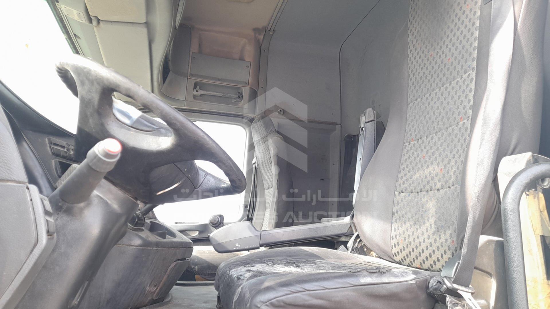 2008 MERCEDES ACTROS VIN: WDAKHCAA28L280334
