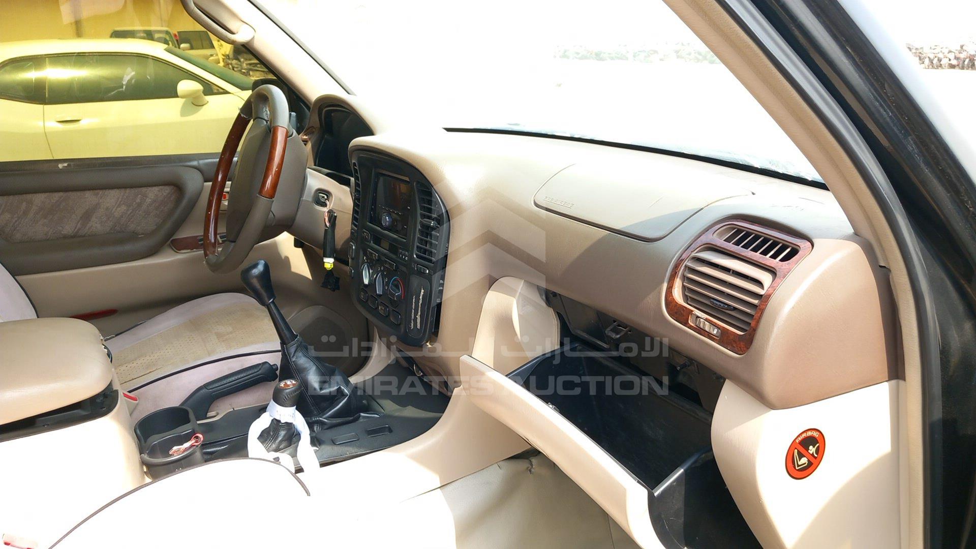 2000 TOYOTA LAND CRUISER VIN: JT3HJ09J1Y0025212