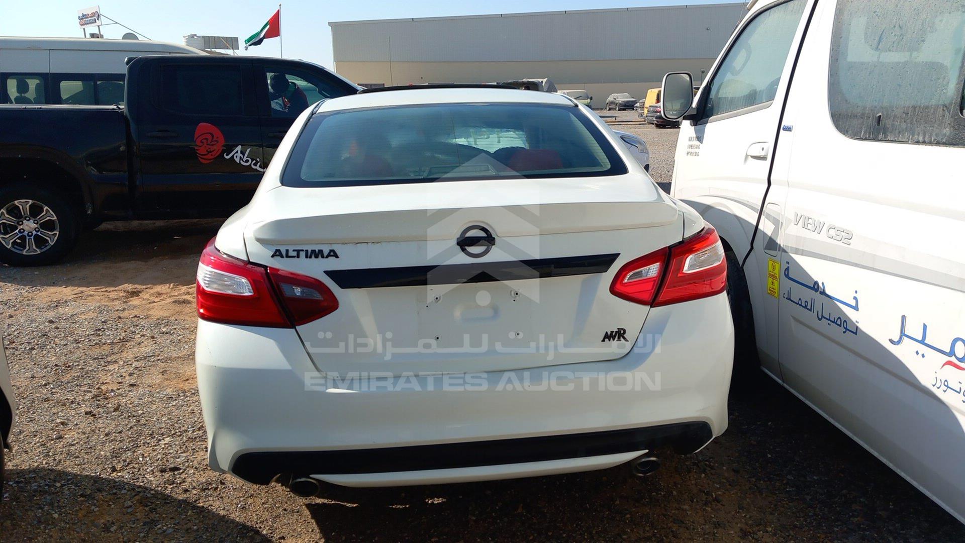 2018 NISSAN ALTIMA VIN: 1N4AL3A92JC254535