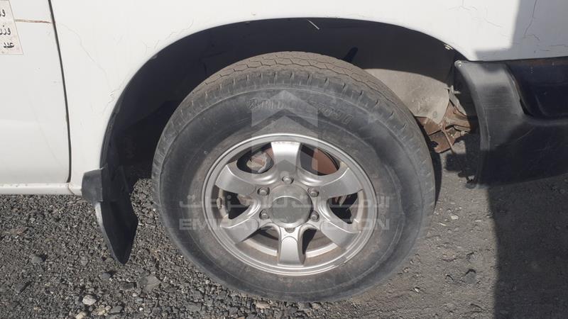 LJNTFU2K7FN006630 Auction: EmiratesAuction Lot: 406933 LJNTFU2K7FN006630 ZNA RICH 2015 WHITE Photo 28