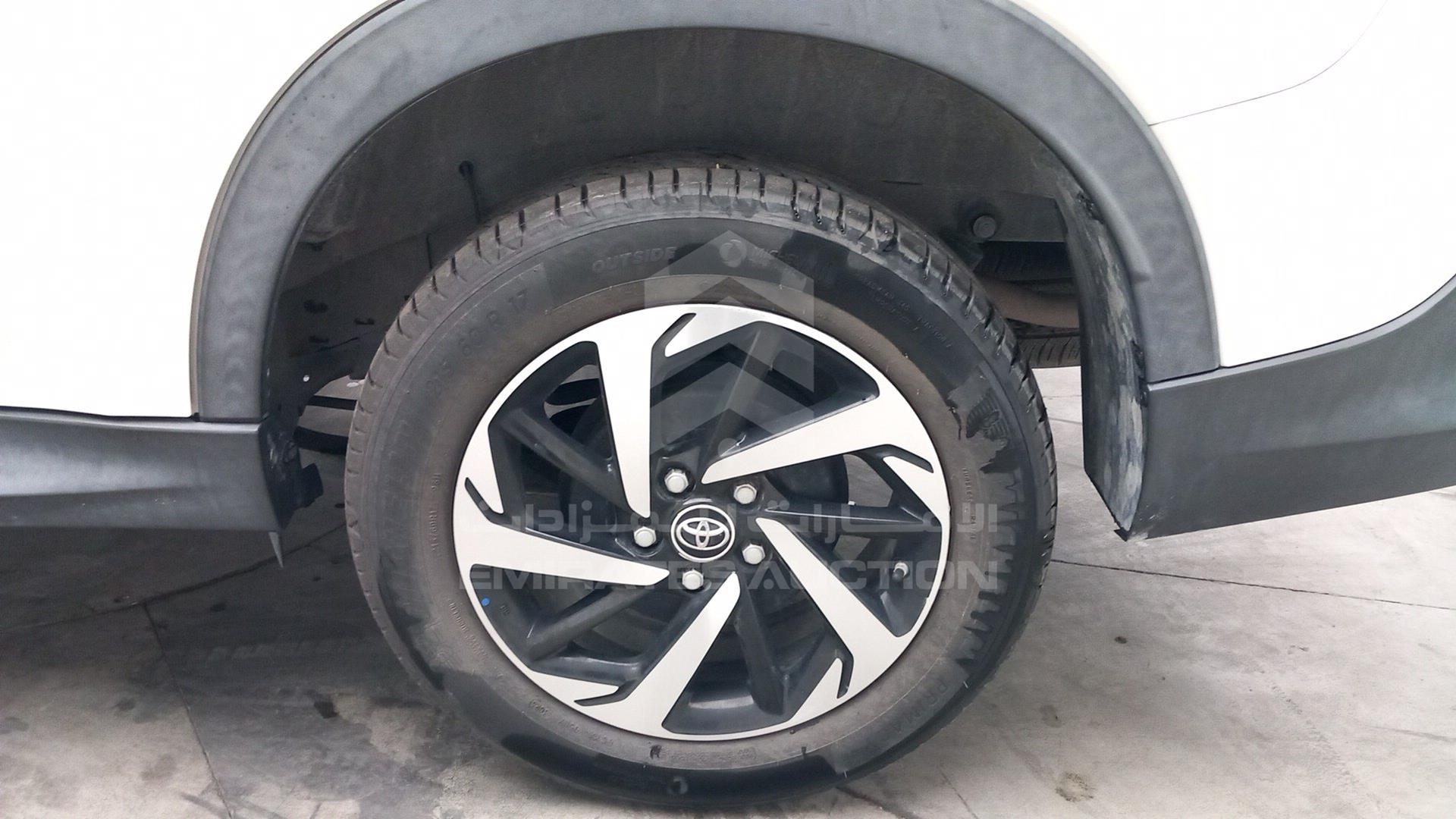 2019 TOYOTA RUSH VIN: MHKEF8BF9KK004985