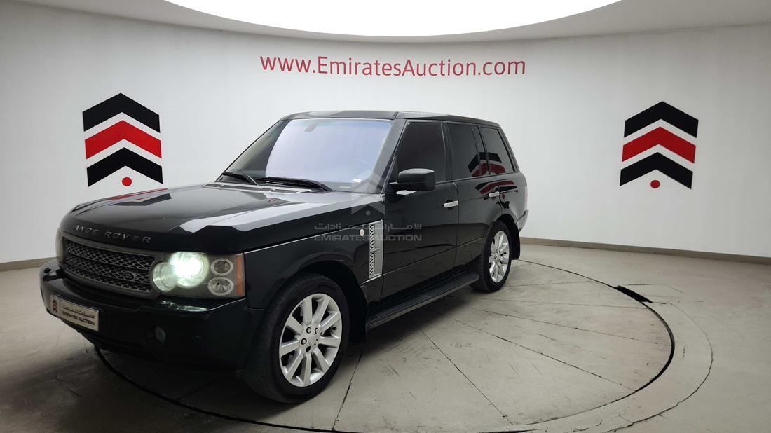 2008 Range Rover Vogue — Front Left Angle — Photo 8