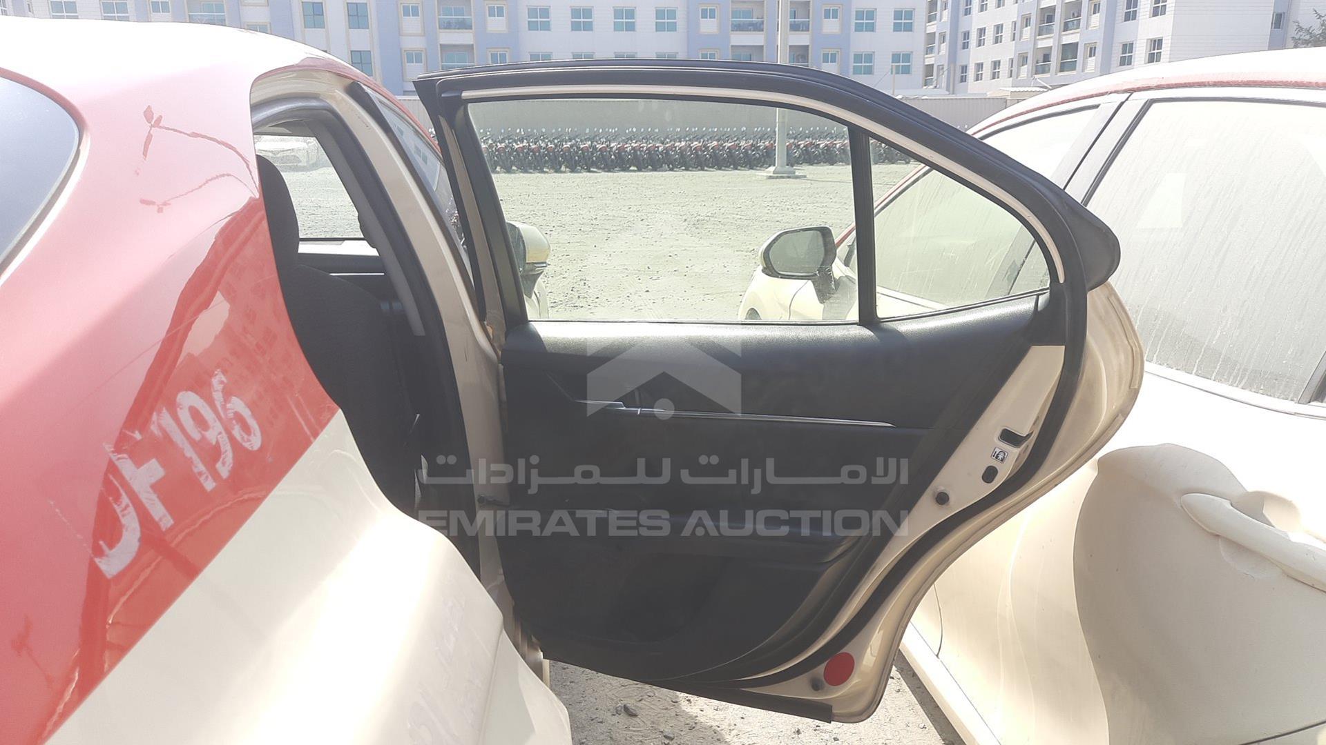2018 TOYOTA CAMRY VIN: JTNB29HK4J3013407