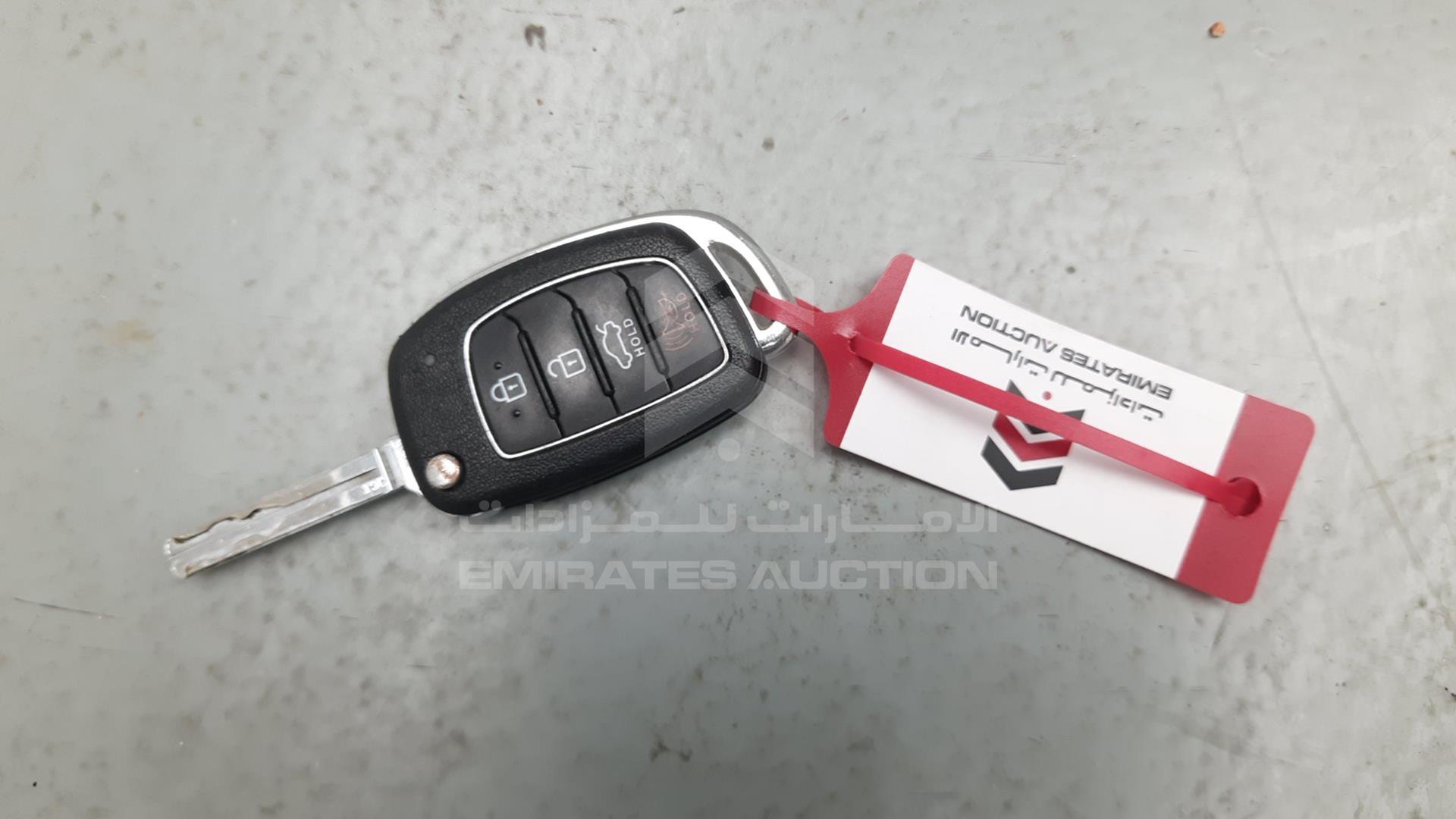 2018 HYUNDAI SONATA VIN: 5NPE24AF0JH627652