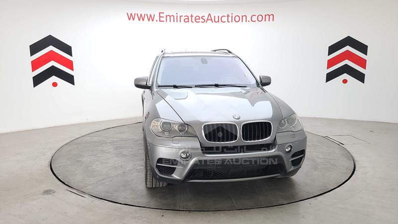 WBAZV4102DL926884 Auction: EmiratesAuction Lot: 409005 WBAZV4102DL926884 BMW X5 2013 GREY Photo 2