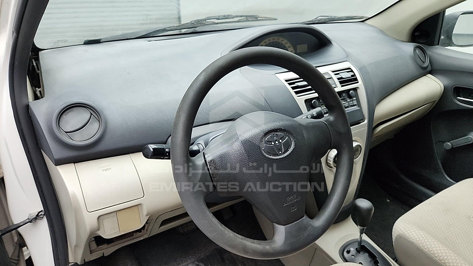 2008 TOYOTA YARIS VIN: JTDBW923X84010154