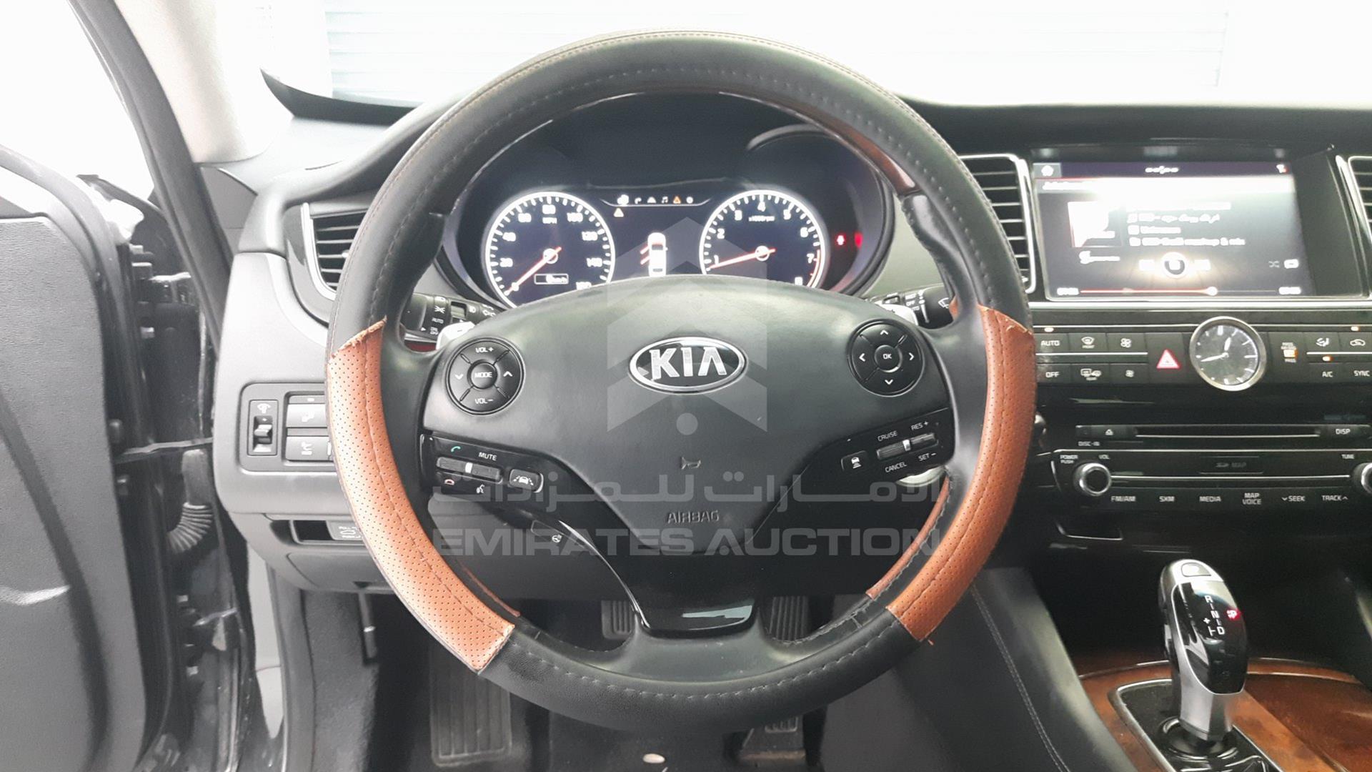 2016 KIA K 900 VIN: KNALW4D43G6028671