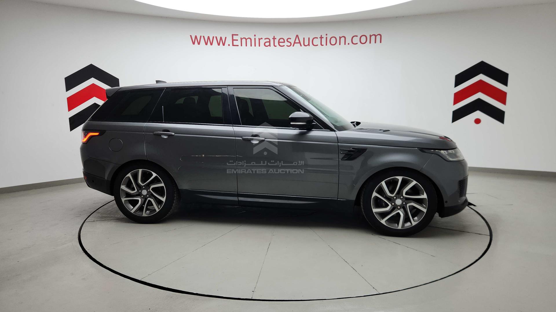 2018 RANGE ROVER SPORT VIN: SALWA2BV7JA183221