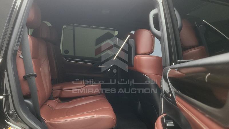 JTJHY00W1L4326058 Auction: EmiratesAuction Lot: 409451 JTJHY00W1L4326058 Lexus LX 570 2020 WHITE Photo 43